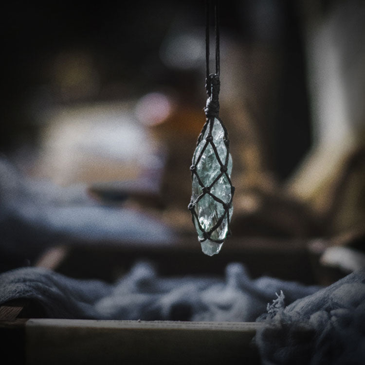 【Antique Frost Layer】White-Green Crystal Spider Web Necklace