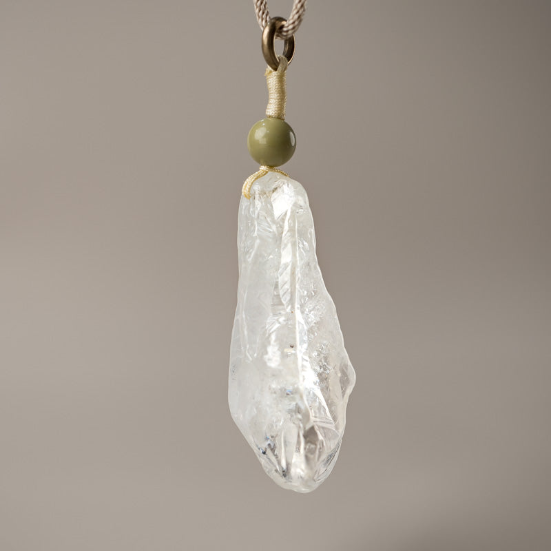 【Ice Peak Gaze】White Crystal Necklace