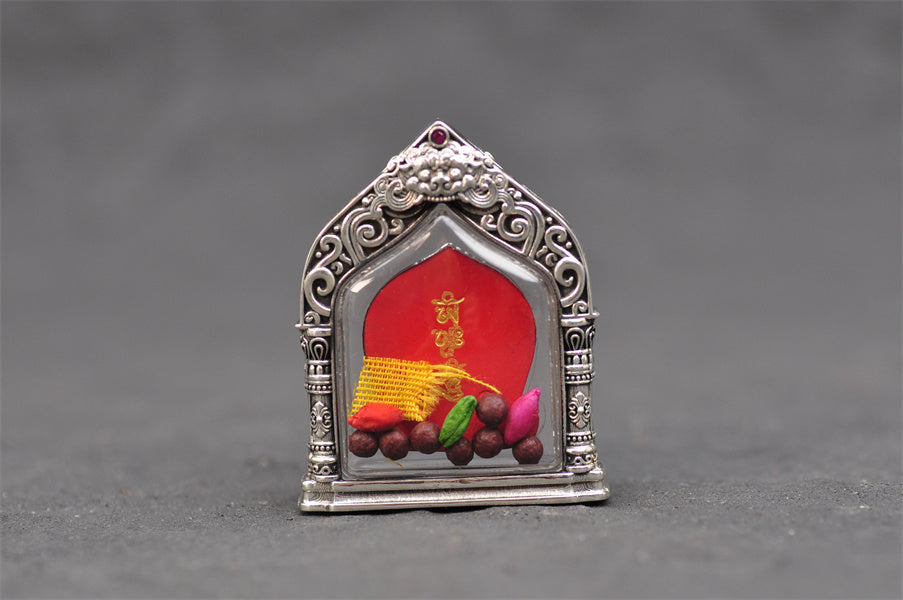 【Soul hand painting】Tibetan hand painted Buddha Pendant